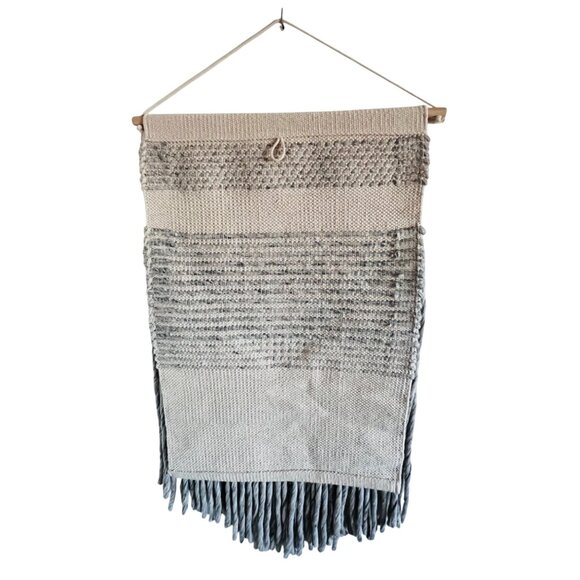 Handwoven Macramé Wall Hanging With Tassels Beige & Gray Boho Decor Rope Design - Picture 5 of 8